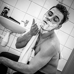 men shave for charity