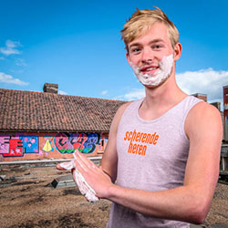 men shave for charity