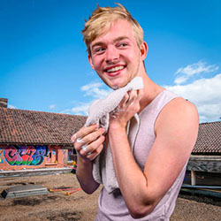 men shave for charity