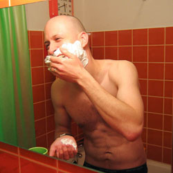 men shave for charity